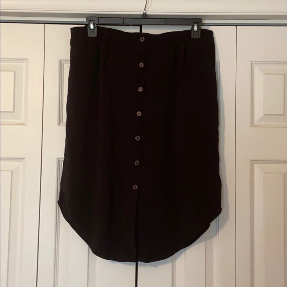 Black buttoned skirt!